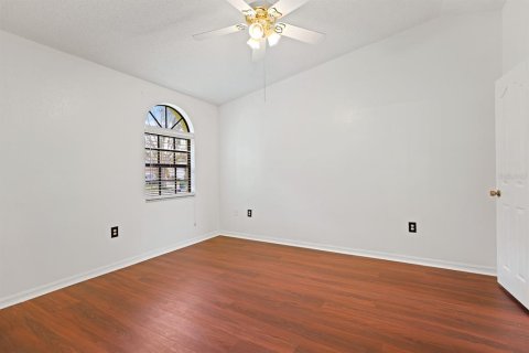 Casa en alquiler en Zephyrhills, Florida, 3 dormitorios, 138.05 m2 № 1886497 - foto 11