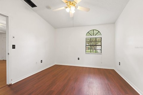 Casa en alquiler en Zephyrhills, Florida, 3 dormitorios, 138.05 m2 № 1886497 - foto 12