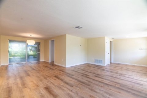 Villa ou maison à vendre à Hudson, Floride: 4 chambres, 184.23 m2 № 1654098 - photo 12
