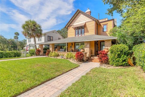 Commercial property in Daytona Beach, Florida 10 bedrooms, 267.37 sq.m. № 1883236 - photo 3