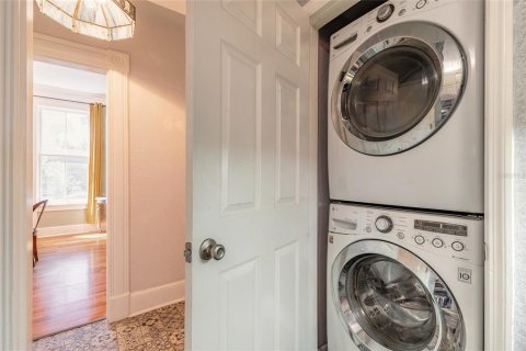 Commercial property in Daytona Beach, Florida 10 bedrooms, 267.37 sq.m. № 1883236 - photo 22