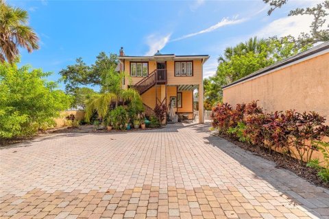 Commercial property in Daytona Beach, Florida 10 bedrooms, 267.37 sq.m. № 1883236 - photo 8