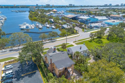 Commercial property in Daytona Beach, Florida 10 bedrooms, 267.37 sq.m. № 1883236 - photo 7