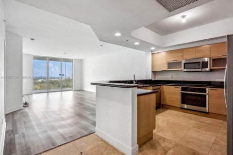 Купить кондоминиум в Норт-Майами, Флорида 3 спальни, 167.32м2, № 2062475 - фото 3