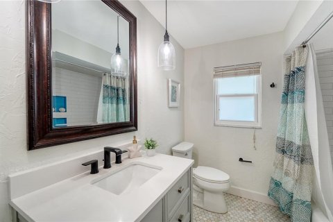 House in Sarasota, Florida 4 bedrooms, 245.82 sq.m. № 1742590 - photo 24