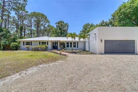 House in Sarasota, Florida 4 bedrooms, 245.82 sq.m. № 1742590 - photo 3