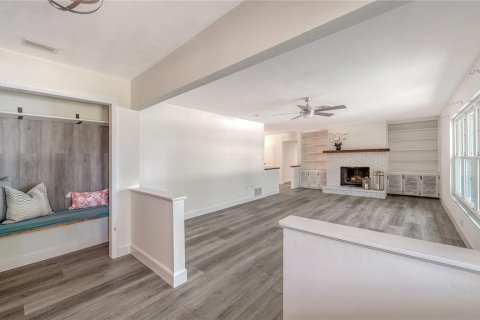 House in Sarasota, Florida 4 bedrooms, 245.82 sq.m. № 1742590 - photo 6