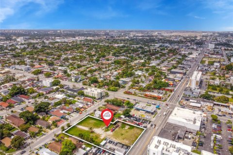 Immobilier commercial à vendre à Miami, Floride № 2066518 - photo 3