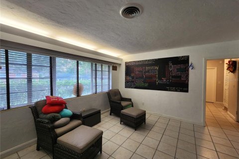 House in Ocala, Florida 3 bedrooms, 132.85 sq.m. № 1841581 - photo 12