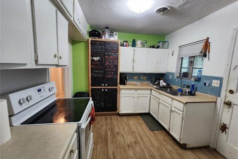 House in Ocala, Florida 3 bedrooms, 132.85 sq.m. № 1841581 - photo 9