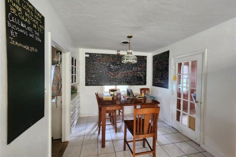 House in Ocala, Florida 3 bedrooms, 132.85 sq.m. № 1841581 - photo 10