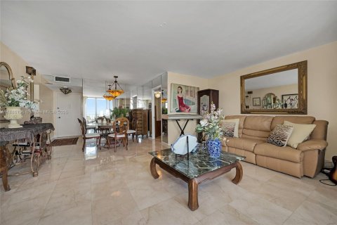 Copropriété à vendre à Aventura, Floride: 2 chambres, 99.68 m2 № 2038795 - photo 6