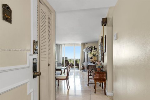 Copropriété à vendre à Aventura, Floride: 2 chambres, 99.68 m2 № 2038795 - photo 7