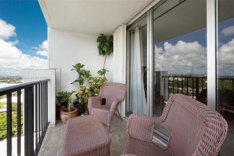 Copropriété à vendre à Aventura, Floride: 2 chambres, 99.68 m2 № 2038795 - photo 2