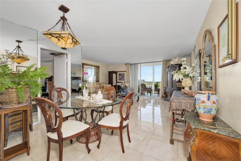 Copropriété à vendre à Aventura, Floride: 2 chambres, 99.68 m2 № 2038795 - photo 5