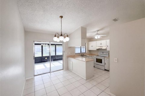 Casa en venta en Spring Hill, Florida, 2 dormitorios, 78.78 m2 № 2156903 - foto 12