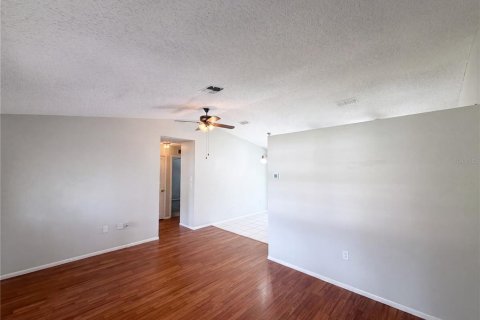 Casa en venta en Spring Hill, Florida, 2 dormitorios, 78.78 m2 № 2156903 - foto 8