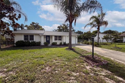 Casa en venta en Spring Hill, Florida, 2 dormitorios, 78.78 m2 № 2156903 - foto 2