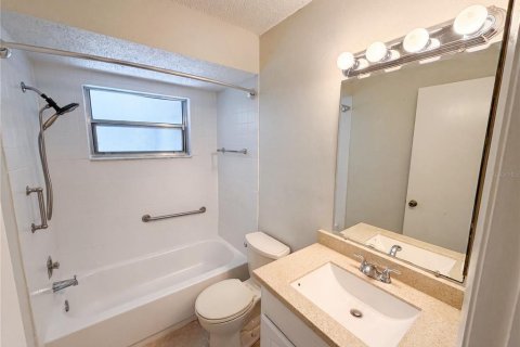Casa en venta en Spring Hill, Florida, 2 dormitorios, 78.78 m2 № 2156903 - foto 17