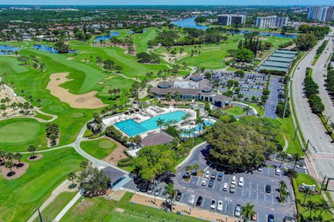 Коммерческая недвижимость в Норт-Палм-Бич, Флорида № 1207926