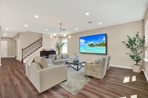 House in San Antonio, Florida 5 bedrooms, 284.19 sq.m. № 1717593 - photo 5