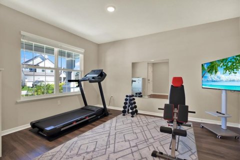 House in San Antonio, Florida 5 bedrooms, 284.19 sq.m. № 1717593 - photo 28