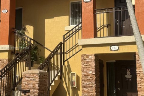 Condo in Homestead, Florida, 2 bedrooms  № 1692627 - photo 4