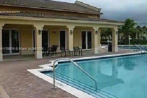 Condo in Homestead, Florida, 2 bedrooms  № 1692627 - photo 18