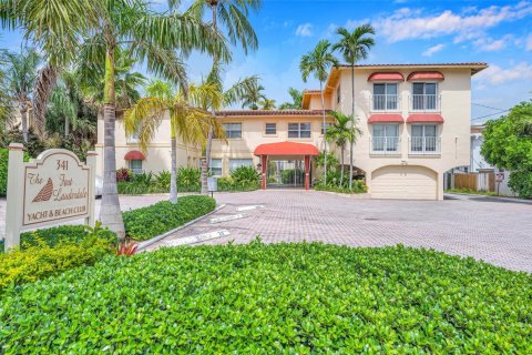 Condominio en Fort Lauderdale, Florida, 1 dormitorio  № 2082871