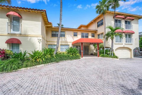 Condominio en venta en Fort Lauderdale, Florida, 1 dormitorio, 55.83 m2 № 2082871 - foto 23