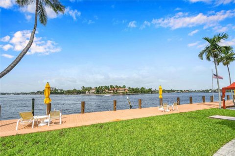 Condominio en venta en Fort Lauderdale, Florida, 1 dormitorio, 55.83 m2 № 2082871 - foto 28