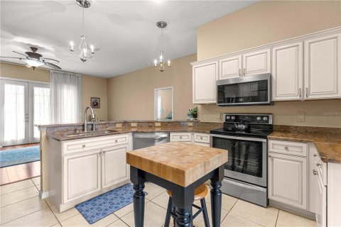Villa ou maison à vendre à Summerfield, Floride: 4 chambres, 208.66 m2 № 2196009 - photo 4