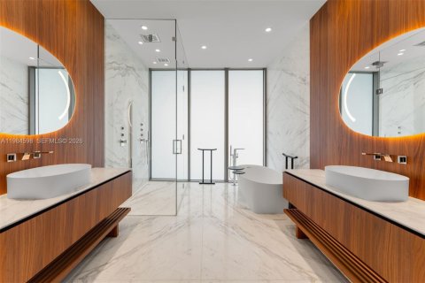 Снять в аренду кондоминиум в Майами, Флорида 3 спальни, 226.03м2, № 2050784 - фото 22