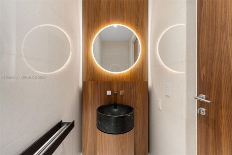 Снять в аренду кондоминиум в Майами, Флорида 3 спальни, 226.03м2, № 2050784 - фото 18