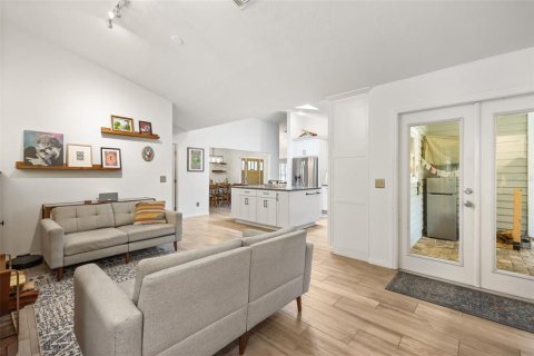 Villa ou maison à vendre à Apopka, Floride: 4 chambres, 180.04 m2 № 2151914 - photo 7