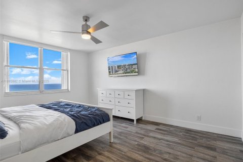 Copropriété à louer à Hollywood, Floride: 2 chambres, 97.55 m2 № 1946458 - photo 16
