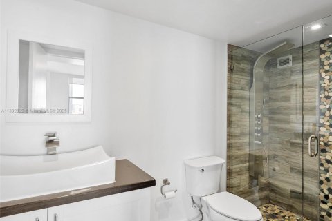 Copropriété à louer à Hollywood, Floride: 2 chambres, 97.55 m2 № 1946458 - photo 25