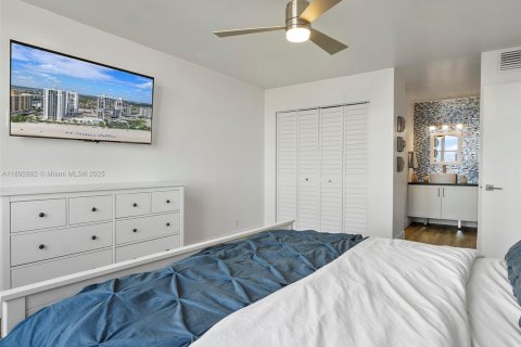 Copropriété à louer à Hollywood, Floride: 2 chambres, 97.55 m2 № 1946458 - photo 18