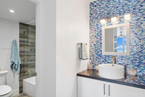 Copropriété à louer à Hollywood, Floride: 2 chambres, 97.55 m2 № 1946458 - photo 19