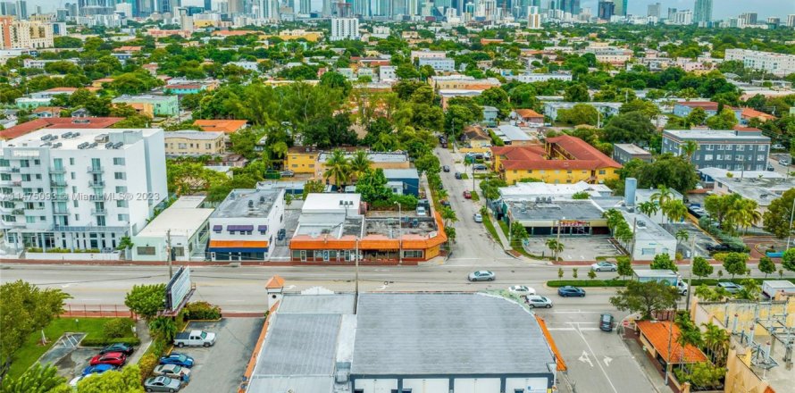 Magasin à Miami, Floride № 785993