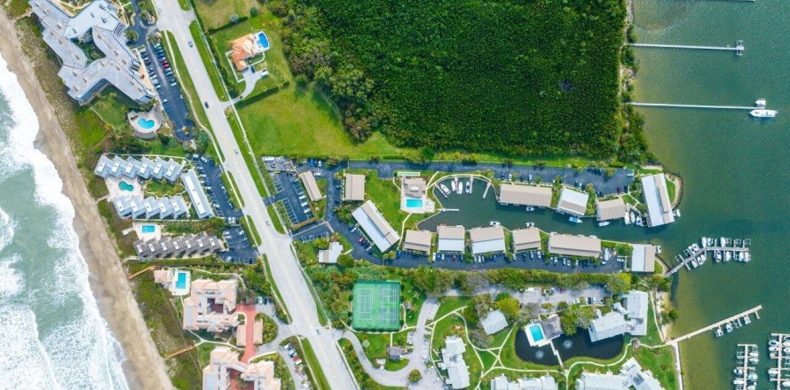 Condominio en Stuart, Florida, 2 dormitorios № 1061146