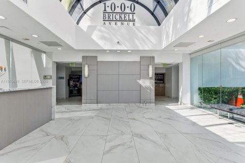 Propiedad comercial en venta en Miami, Florida № 2054732 - foto 5