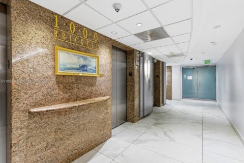 Propiedad comercial en venta en Miami, Florida № 2054732 - foto 3