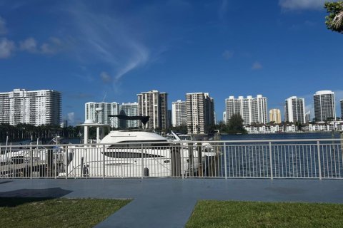 Copropriété à vendre à Aventura, Floride: 1 chambre, 93.37 m2 № 1936764 - photo 13