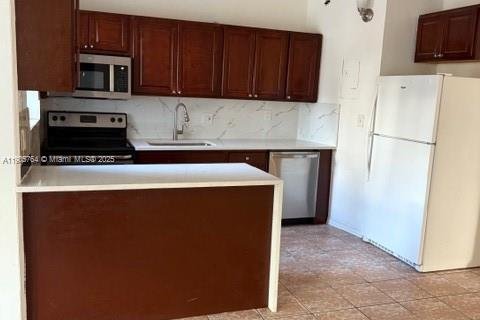 Casa en alquiler en Plantation, Florida, 3 dormitorios, 128.39 m2 № 2012296 - foto 11