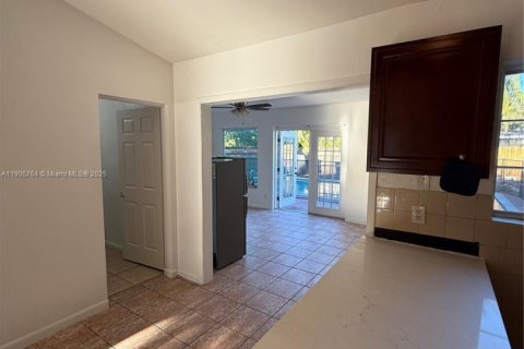 Casa en alquiler en Plantation, Florida, 3 dormitorios, 128.39 m2 № 2012296 - foto 10