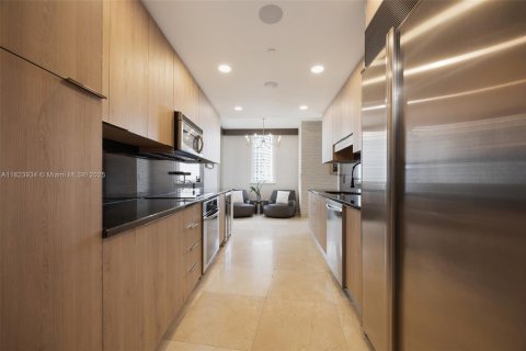 Condo in Miami, Florida, 3 bedrooms  № 1790313 - photo 9
