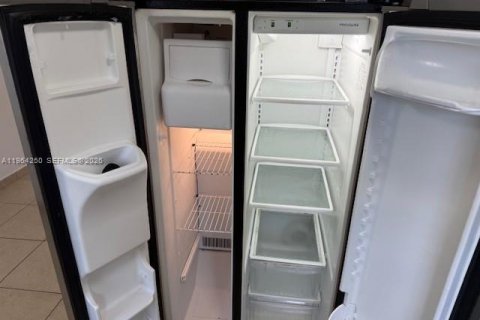 Immobilier commercial à vendre à Miami Gardens, Floride: 164.99 m2 № 2026160 - photo 30