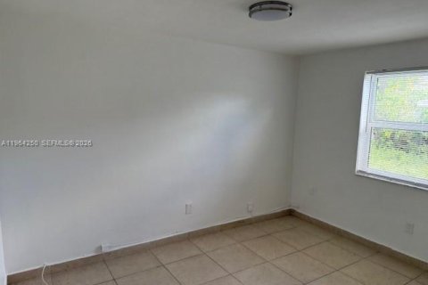 Immobilier commercial à vendre à Miami Gardens, Floride: 164.99 m2 № 2026160 - photo 17