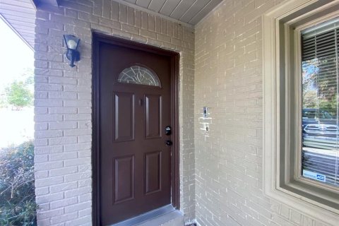 Villa ou maison à louer à Orlando, Floride: 5 chambres, 371.61 m2 № 2416518 - photo 6